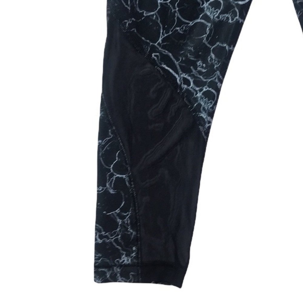 Under Armour Mesh Crop High Rise Leggings - Picture 6 of 7